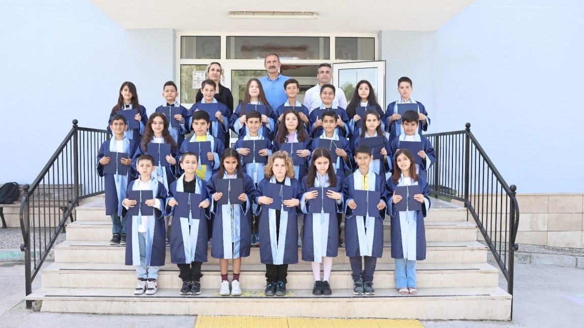 Anasınıfları ve 4. Sınıflarımız Mezuniyet Hazırlığında